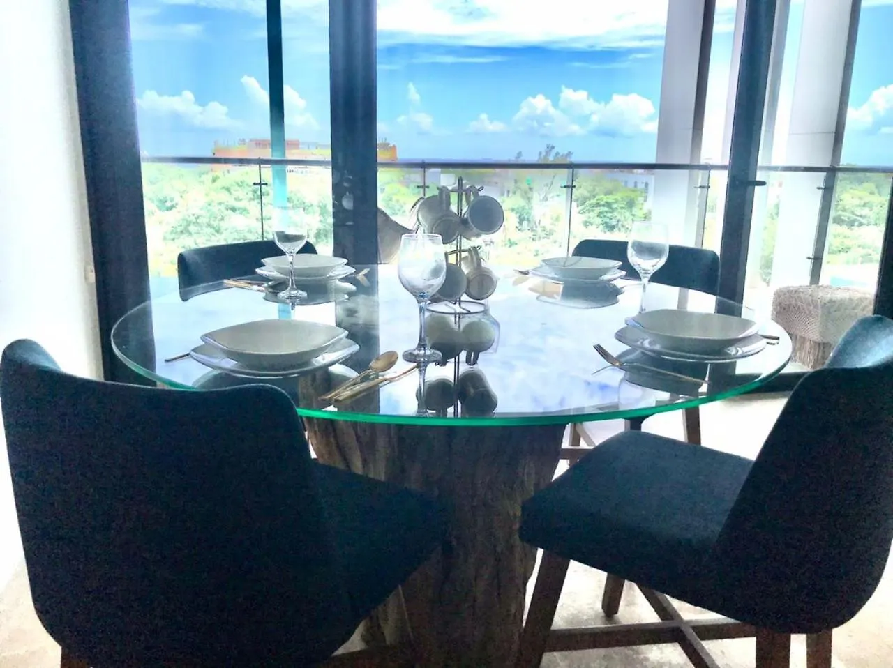 Serenada 514 Modern 2Bdr 5Min Walk To 5Th Av Playa del Carmen Apartment